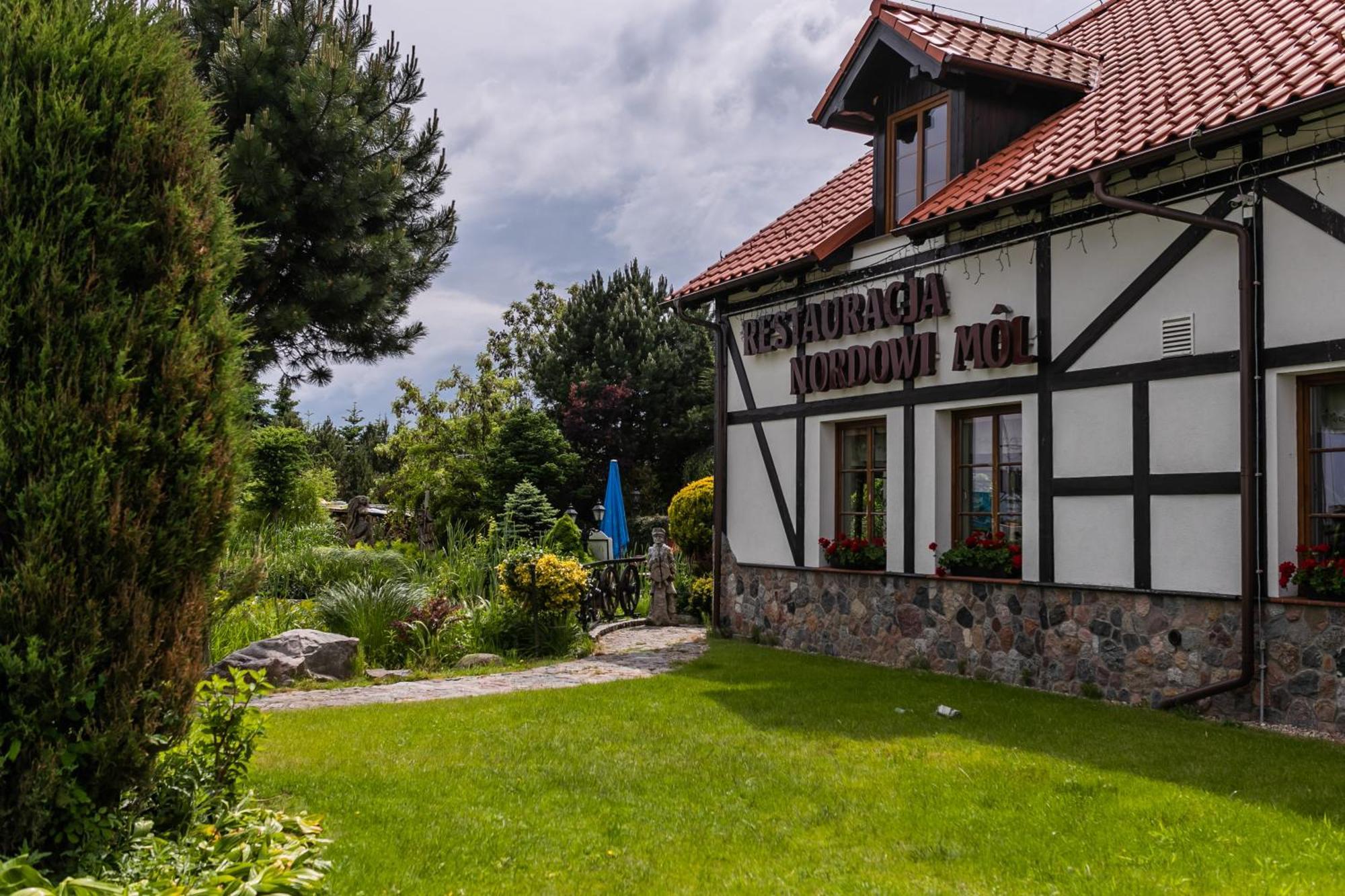 Bed and Breakfast Nordowi Dwór Celbowo Exterior foto
