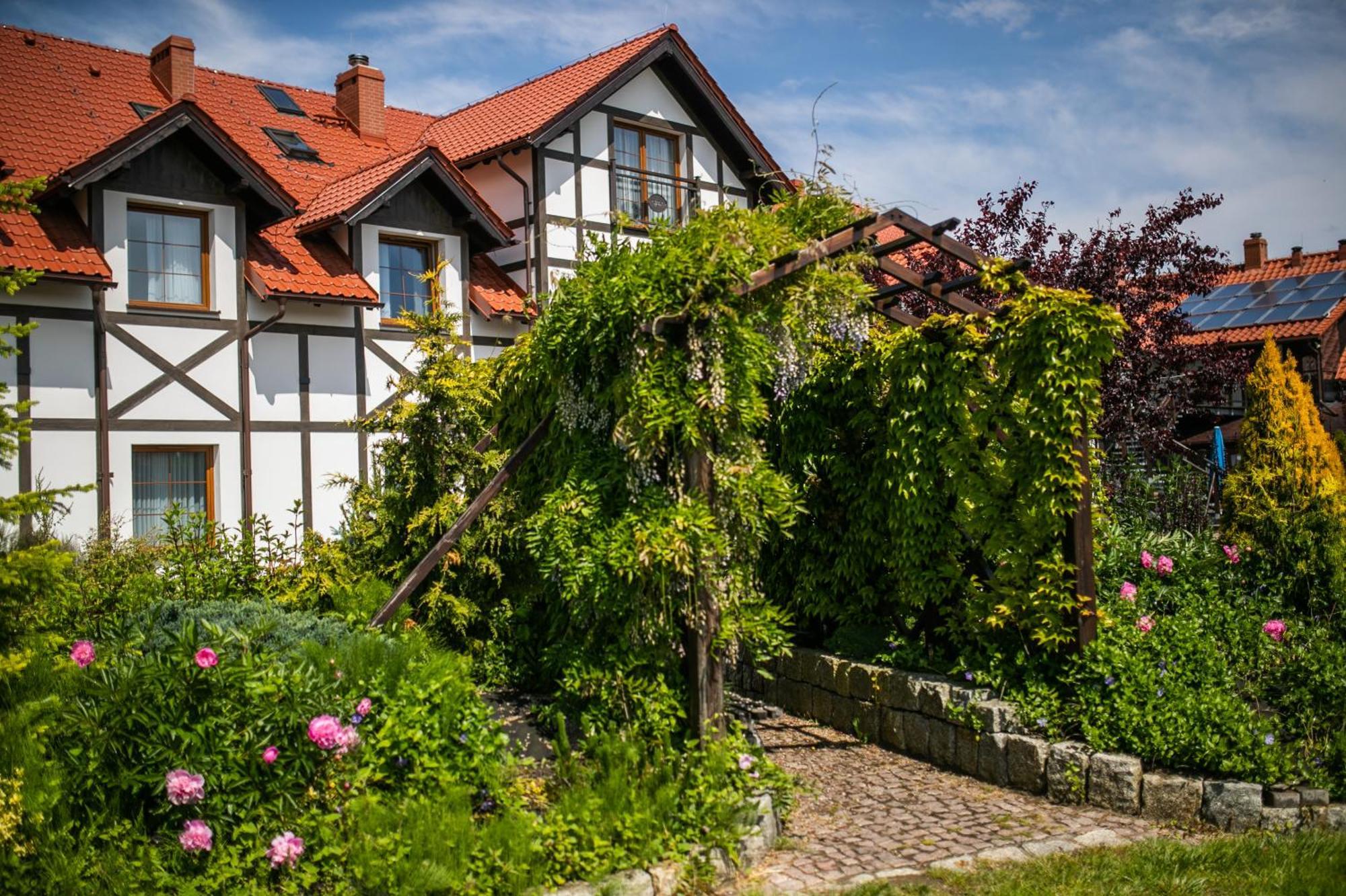Bed and Breakfast Nordowi Dwór Celbowo Exterior foto
